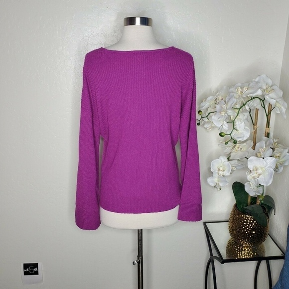 Free Press Women’s Ribbed Knit V-neck Sweater - Picture 3 of 7